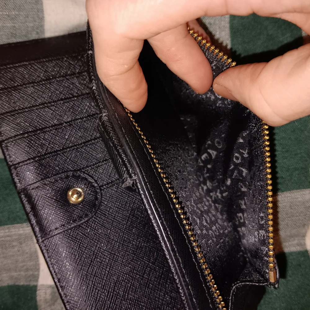 nwot Kate spade billfold, wallet - Picture 5 of 8